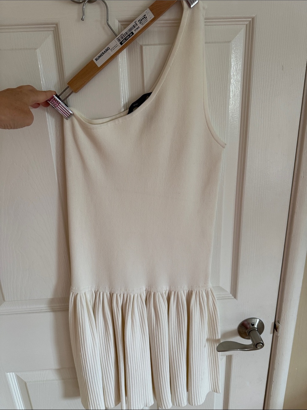 BCBGMaxAzria White One-Shoulder Pleated Hem Dress